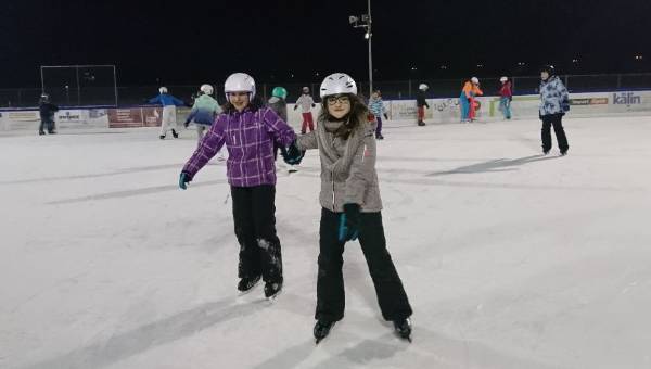 STV Einsiedeln Mädchen Eislaufen